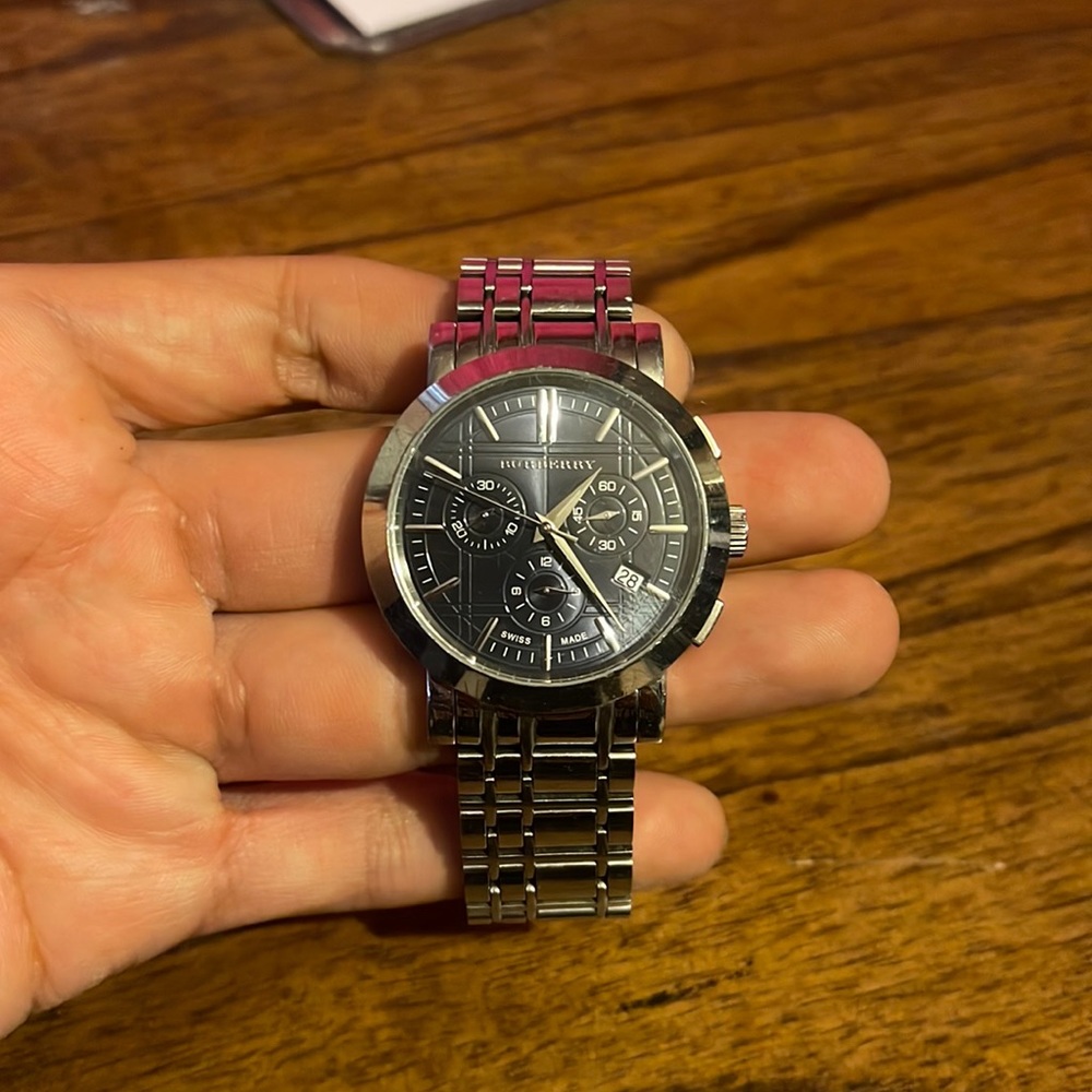 Burberry BU1360 Chronograph Navy Dial Men's Analog Wristwatch Swiss Made